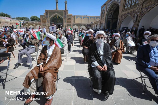 طلاب زنجانی در اعتراض به جنایات رژیم صهیونیستی تجمع کردند