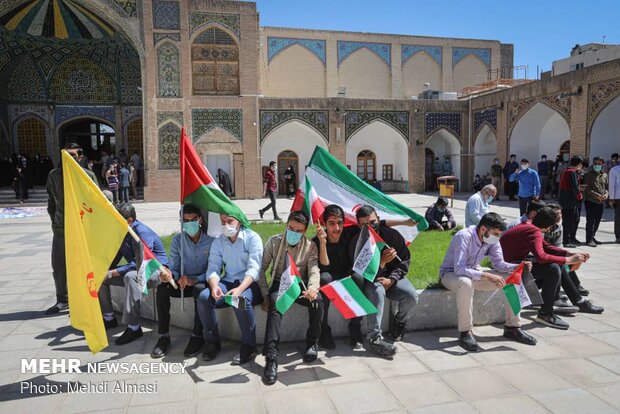 طلاب زنجانی در اعتراض به جنایات رژیم صهیونیستی تجمع کردند
