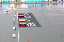 Iranian rower advances to final of Olympic qualifiers