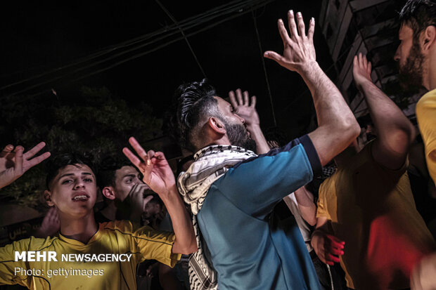 شادی اهالی غزه و کرانه باختری از پیروزی مقاومت فلسطین