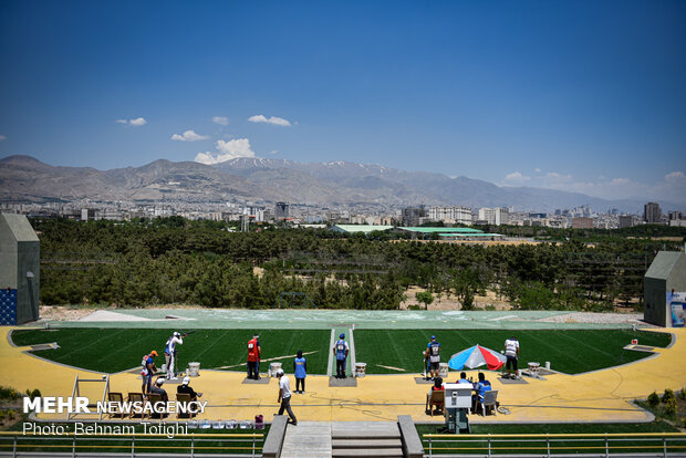 Skeet shooting competitions in Tehran
