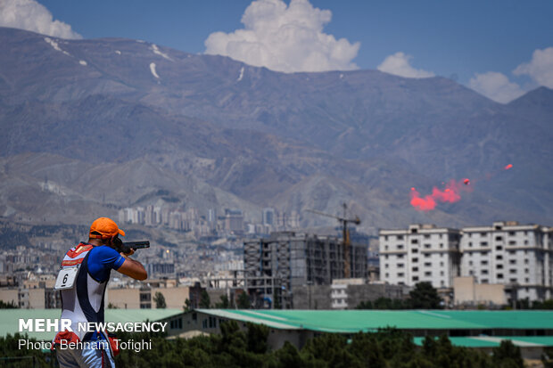 Skeet shooting competitions in Tehran
