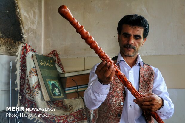 خلق اثر هنری"عصاهای فاخر"