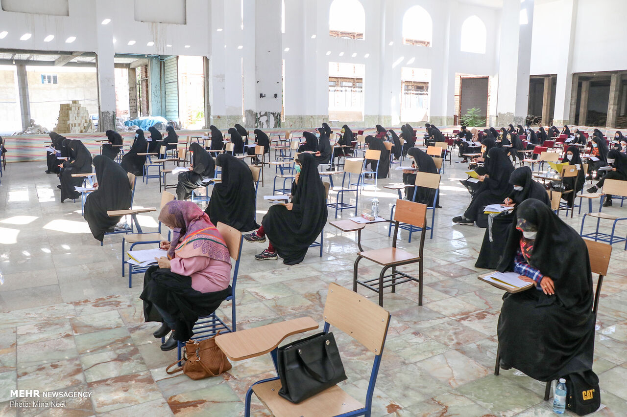 آزمون اعطای مدرک تخصصی به حافظان قرآن در رفسنجان برگزار شد