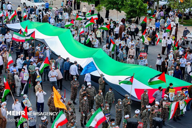 اجتماع قمی ها به شکرانه پیروزی مردم فلسطین برابر رژِم اشغالگر قدس