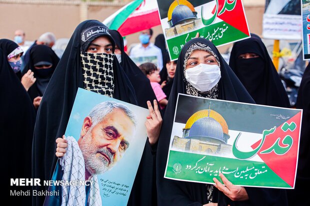 People in Qom celebrates victory of Palestinians on Zionists 