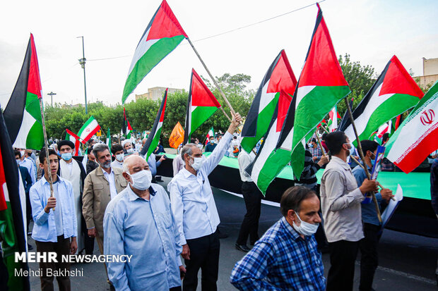 اجتماع قمی ها به شکرانه پیروزی مردم فلسطین برابر رژِم اشغالگر قدس