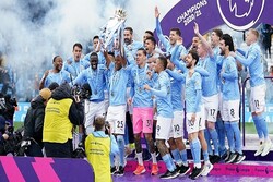 Manchester City'nin şampiyonluk kutlamasında Filistin bayrağı
