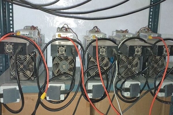 ۵ دستگاه استخراج ارز دیجیتال در مهاباد کشف شد