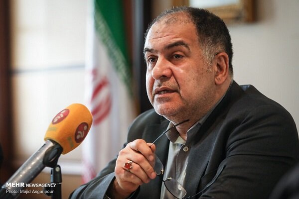  سازمان نظام خبرنگاری نداریم/ لزوم مساعدت بانک‌مرکزی برای ارزکاغذ