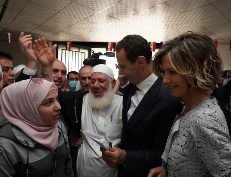 Bashar al-Assad casts his vote in presidential elections