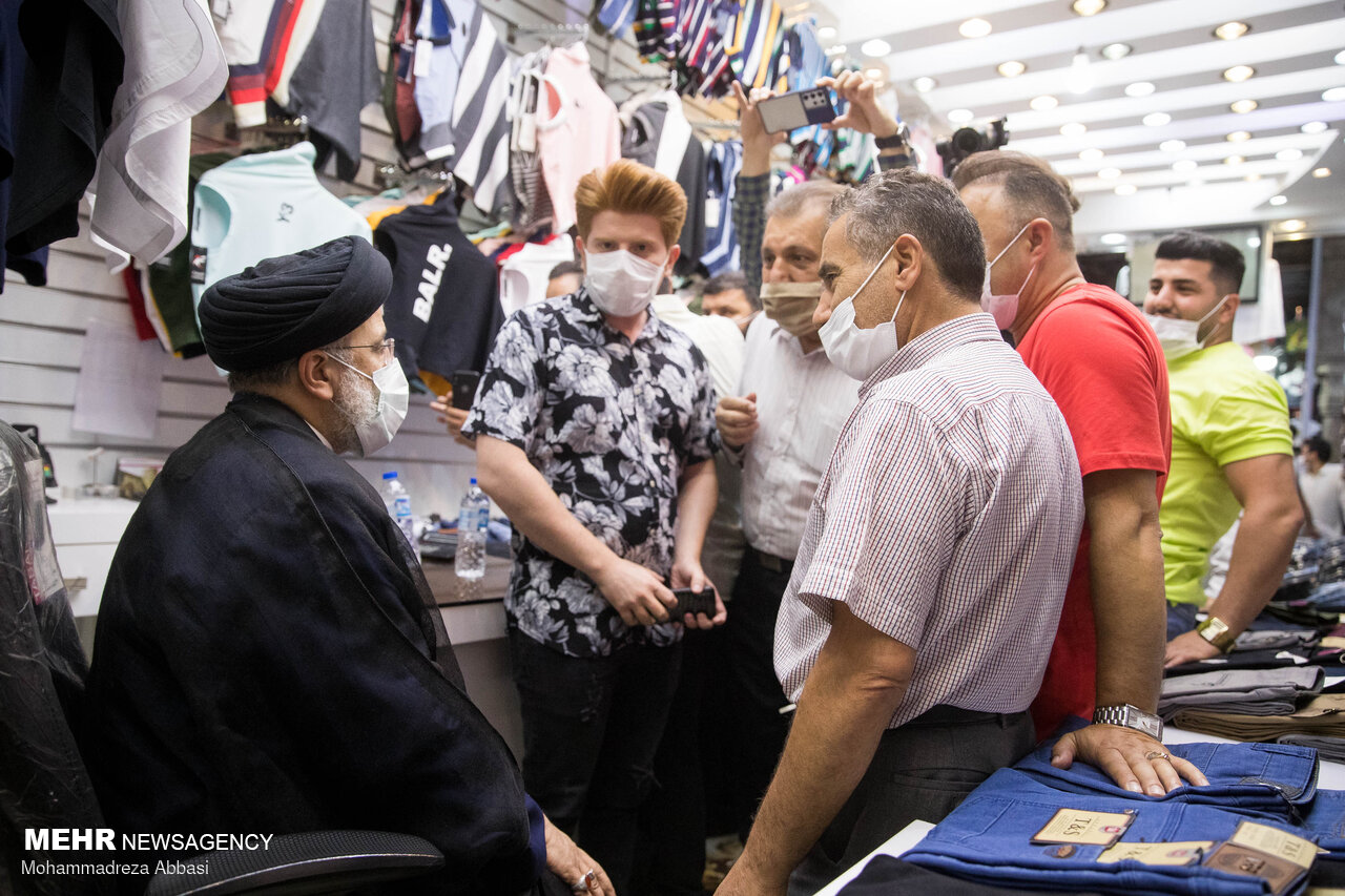 حضور حجت الاسلام سید ابراهیم رئیسی در بازار تهران