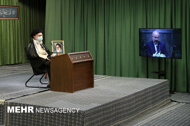 Leader’s meeting with Iranian lawmakers
