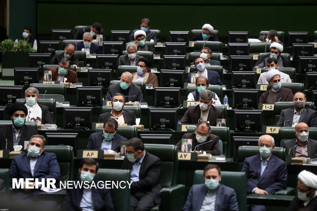 Leader’s meeting with Iranian lawmakers
