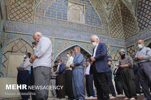 اقامه نماز جمعه در مسجد دارالاحسان سنندج