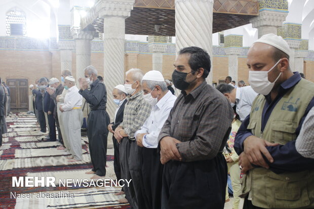 اقامه نماز جمعه در مسجد دارالاحسان سنندج