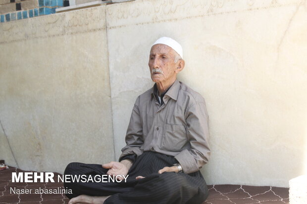 اقامه نماز جمعه در مسجد دارالاحسان سنندج