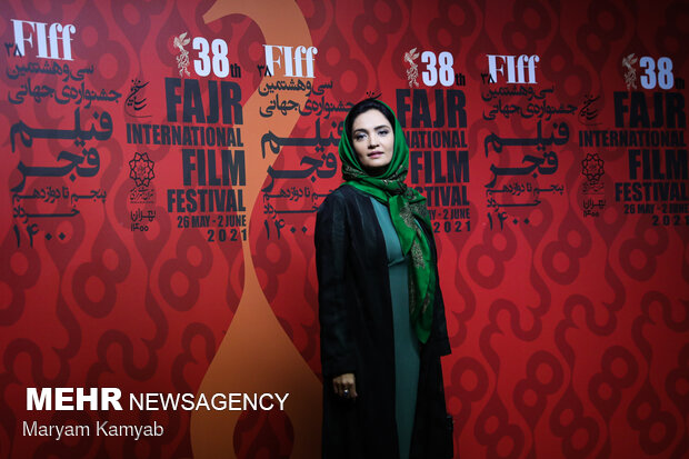 میترا حجار بازیگر در سومین روز سی و هشتمین جشنواره جهانی فیلم فجر