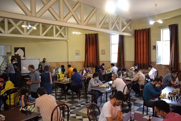 مسابقات حضوری شطرنج به مناسبت سالروز آزادسازی خرمشهر برگزار شد
