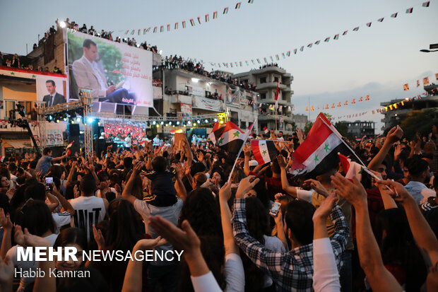 جشن پيروزي بشار اسد در انتخابات رياست جمهوري در شهر قرداحه