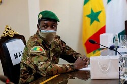 Mali'de cumhurbaşkanına bıçaklı saldırı