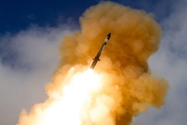 شکست ناوجنگی آمریکا در رهگیری موشکهای میان بُرد