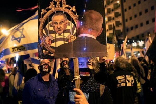 Anti-Netanyahu protest held in Tel Aviv