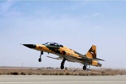 Preliminary details of martyrdom of 2 pilots in Dezful