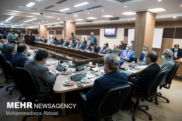 نشست محسن رضایی در اتاق بازرگانی