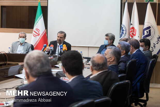 نشست محسن رضایی در اتاق بازرگانی