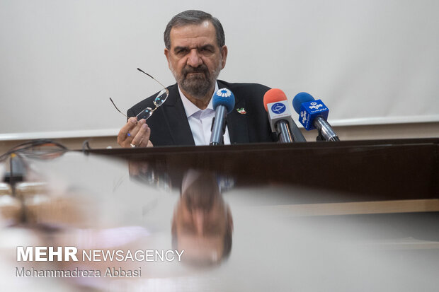 نشست محسن رضایی در اتاق بازرگانی