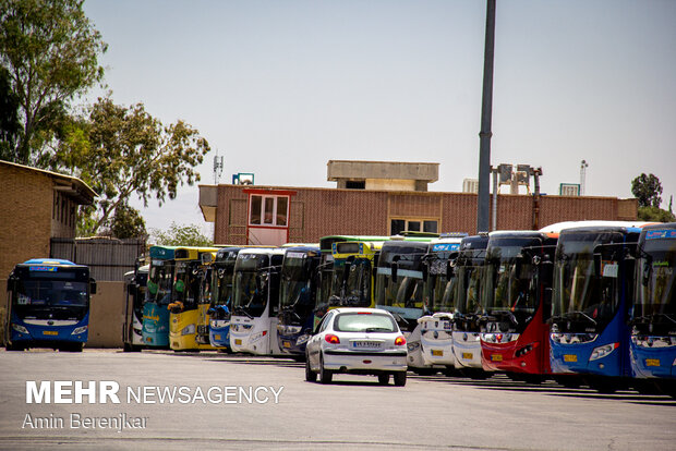 تحصن جمعی از رانندگان اتوبوس های شهری شیراز