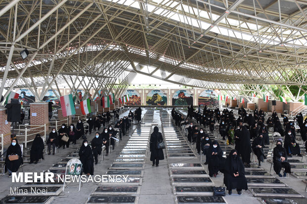 برگزاری مراسم بزرگداشت رحلت امام خمینی (ره) و شهدای 15 خرداد در تبریز