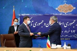 ايران وطاجيكستان توقعان على  مذكرة تفاهم للتعاون بين البلدين