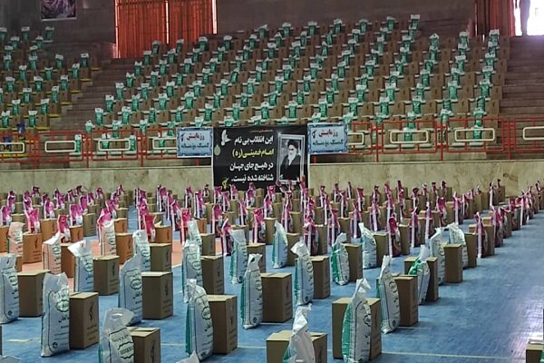 ۱۰۰۰۰ بسته معیشتی در طرح کمک‌ مومنانه در کرمانشاه توزیع شد