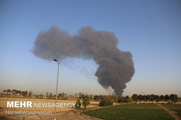 Large blaze at Tehran oil refinery