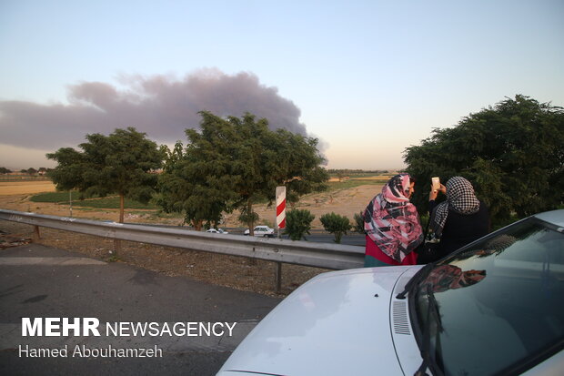 Large blaze at Tehran oil refinery