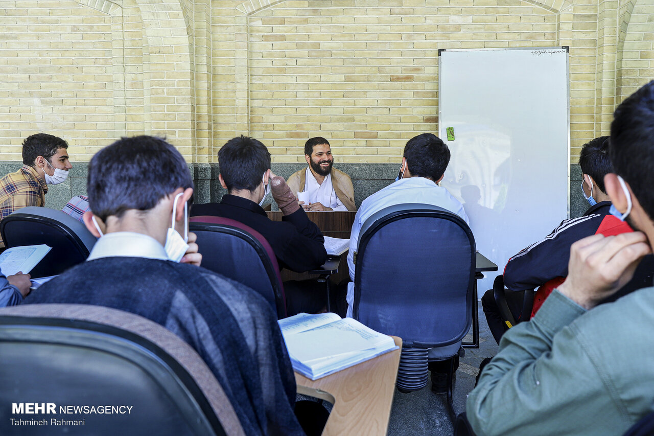 ۱۲۰ نفر در حوزه‌های علمیه استان بوشهر جذب می‌شود