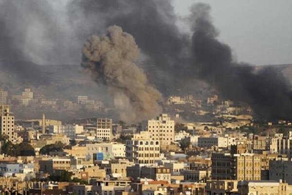 یمن پر سعودی عرب کے جنگي طیاروں کی وحشیانہ بمباری کا سلسلہ جاری