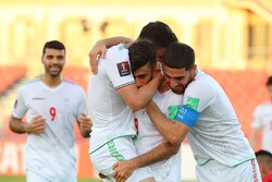 پیروزی یک گله در بازی یک‌طرفه/ دیوار دفاعی هنگ‌کنگ برابر ایران