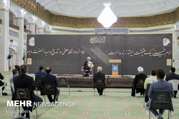 People of Tabriz mark Imam Khomeini demise anniv. ceremony
