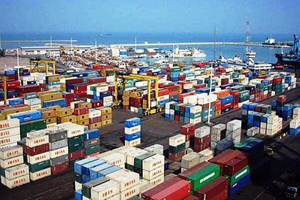Iran has 20%-40% annual growth capacity for trade with world