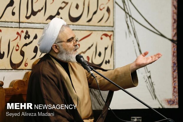 مراسم عزاداری شهادت امام صادق علیه السلام در مسجد دانشگاه تهران