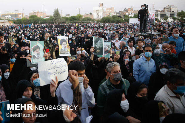 Raeisi in election rallies in Eslamshahr