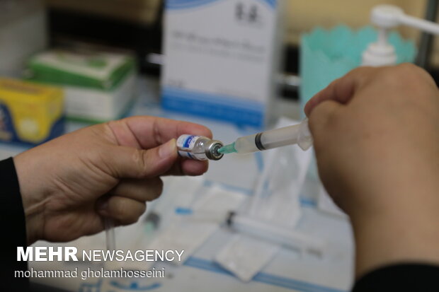 وضعیت واکسیناسیون کرونا در کشور/روند نزولی تزریق واکسن 