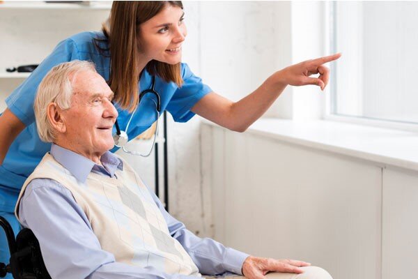 شرایط مراقبت از سالمندان؛ نکاتی مهم که باید بدانید