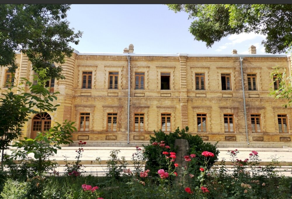 عمارت تاریخی «سربازخانه» در خرم‌آباد