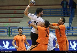 Mes Kerman handball team