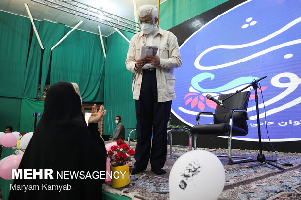 نشست سعید جلیلی با دختران رای اولی