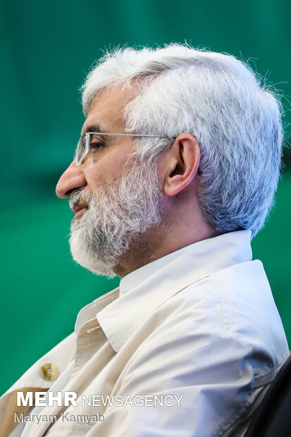 نشست سعید جلیلی با دختران رای اولی